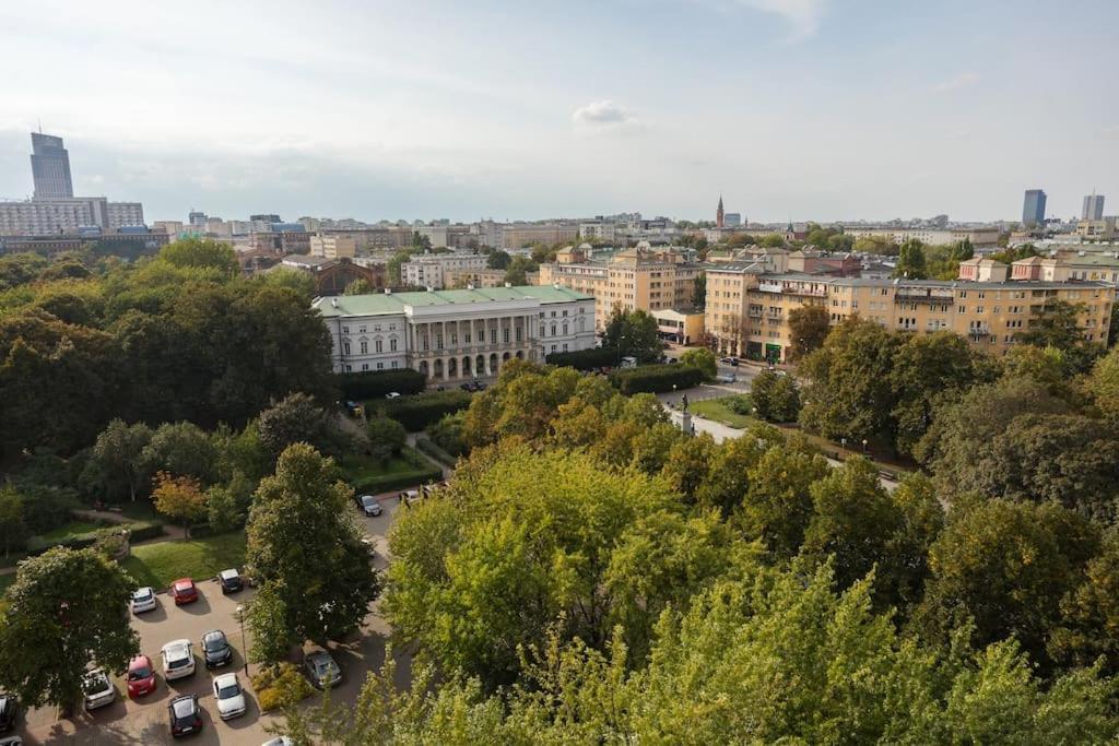 Specious Studio With Park View Warszawa Zewnętrze zdjęcie