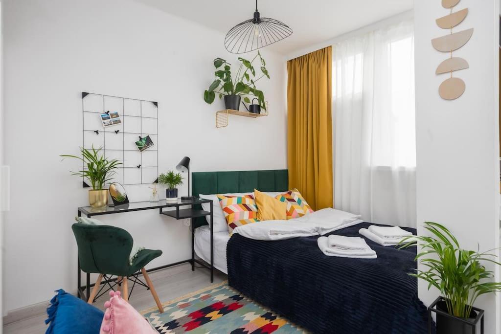 Specious Studio With Park View Warszawa Zewnętrze zdjęcie